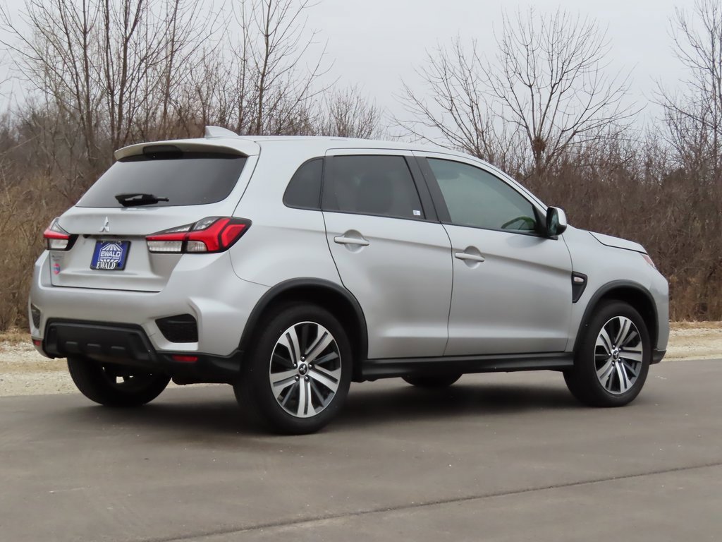 Used 2021 Mitsubishi Outlander Sport ES image 3