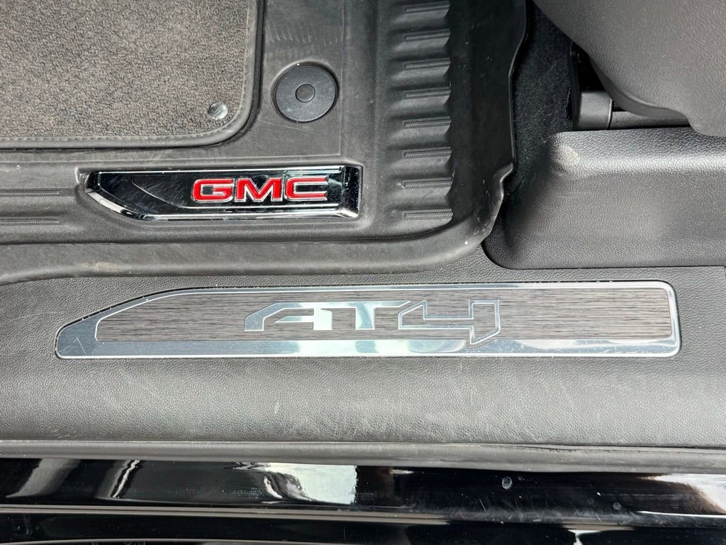 Used 2025 GMC Sierra 1500 AT4 w/ AT4 Premium Package image 13