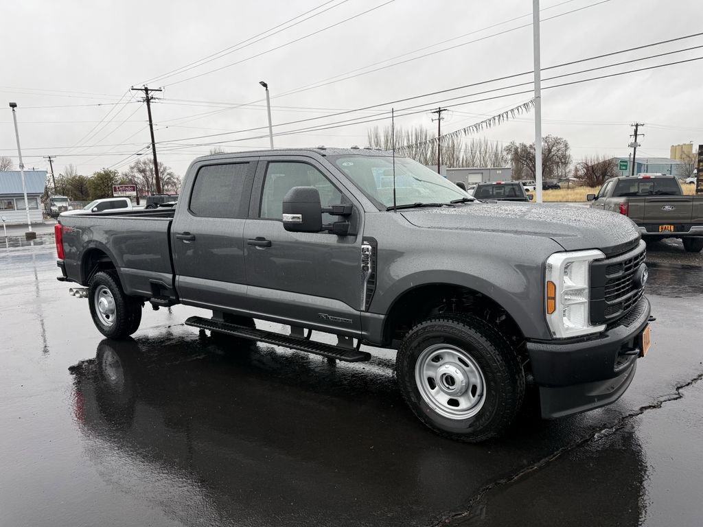 New 2026 Ford F350 XL image 3