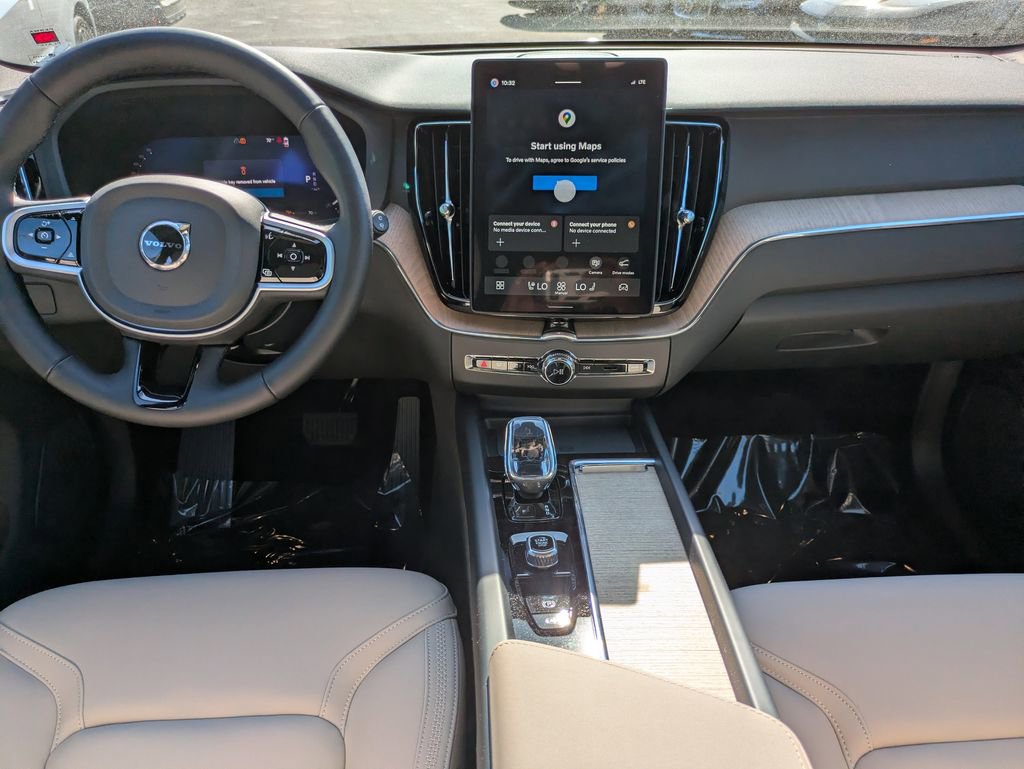 New 2026 Volvo XC60 B5 Plus w/ Protection Package Premier AWD/4WD image 16