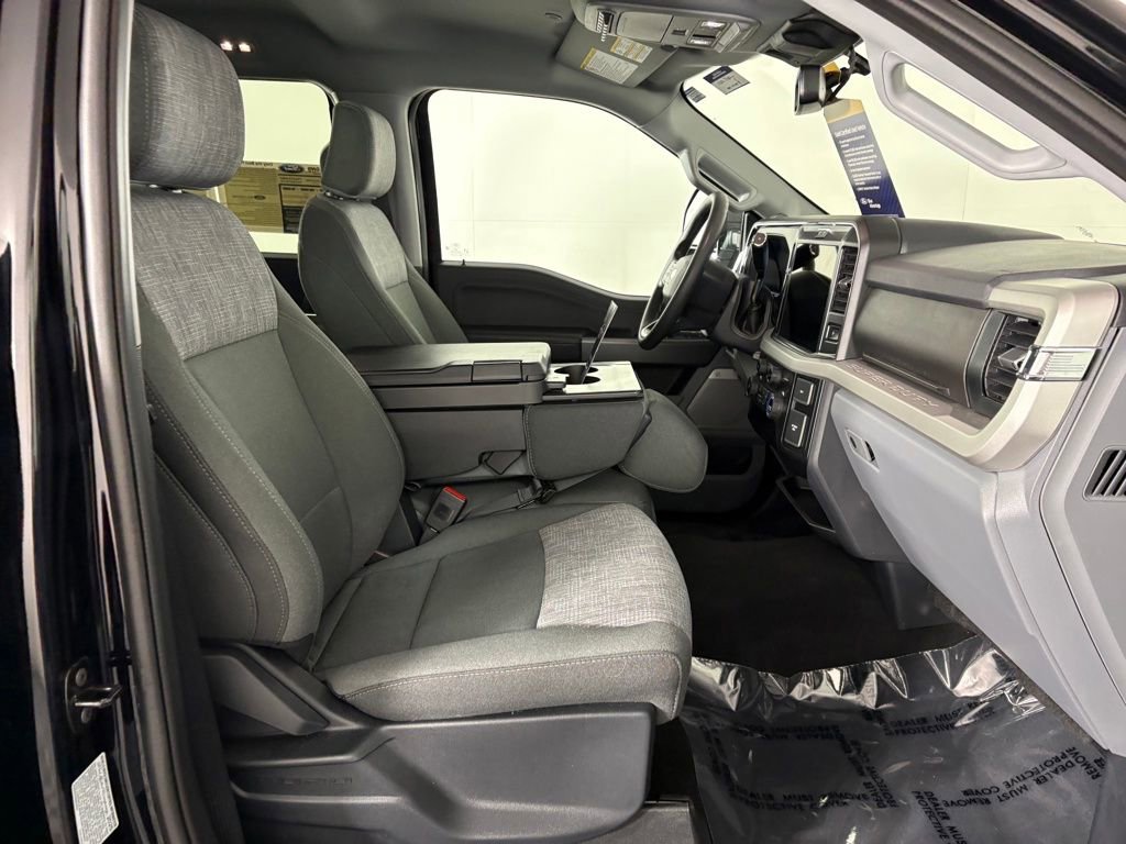 Used 2026 Ford F450 XLT w/ XLT Premium Package AWD/4WD image 36