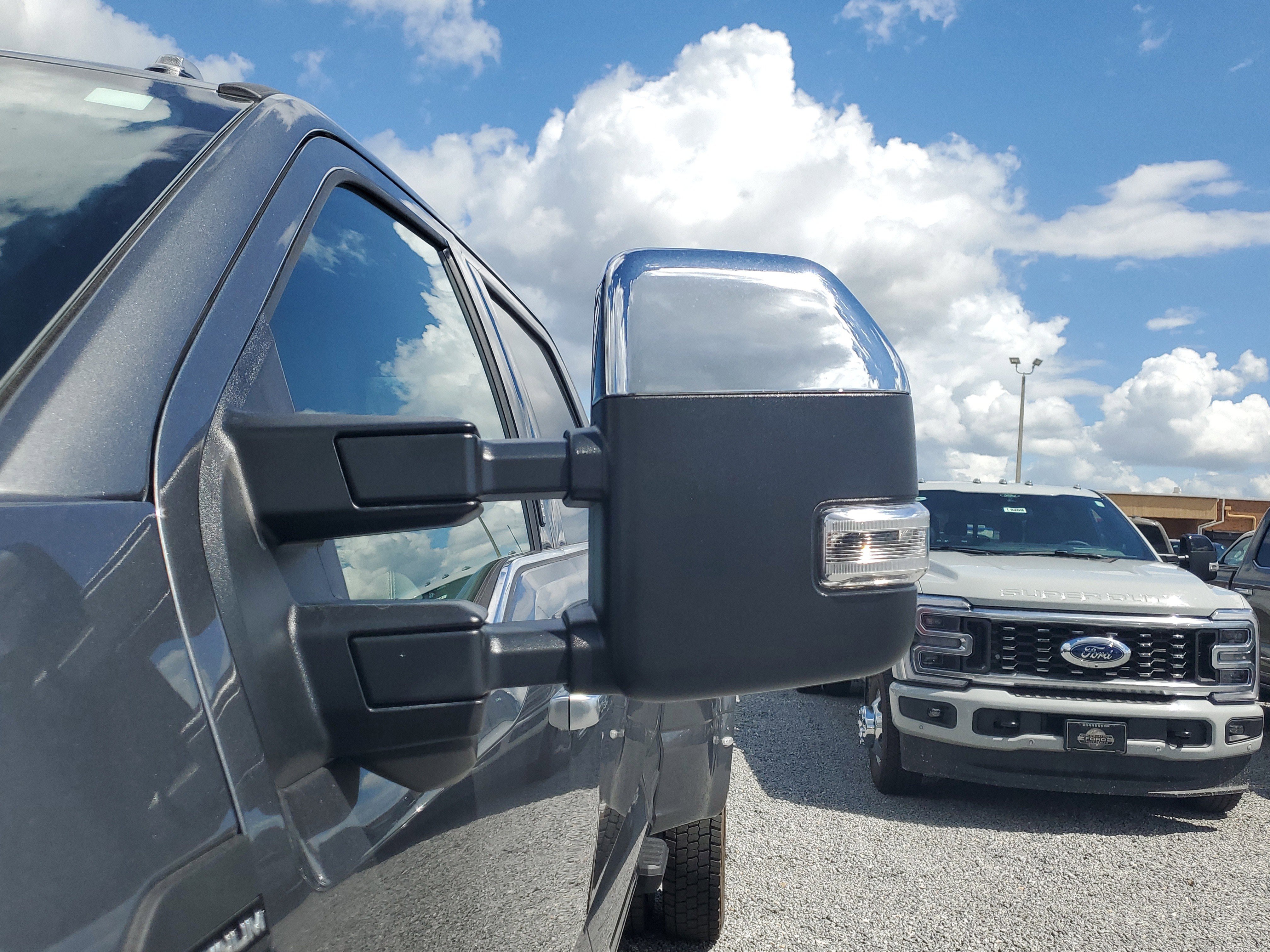 New 2026 Ford F450 Platinum w/ Platinum Plus Package image 5