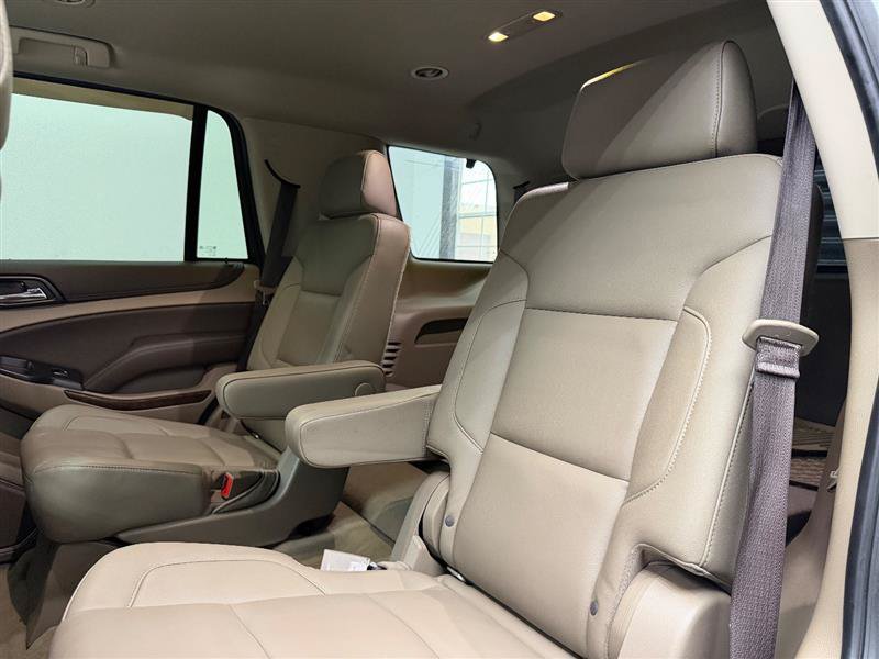 Used 2019 Chevrolet Tahoe LT w/ Luxury Package AWD/4WD image 17