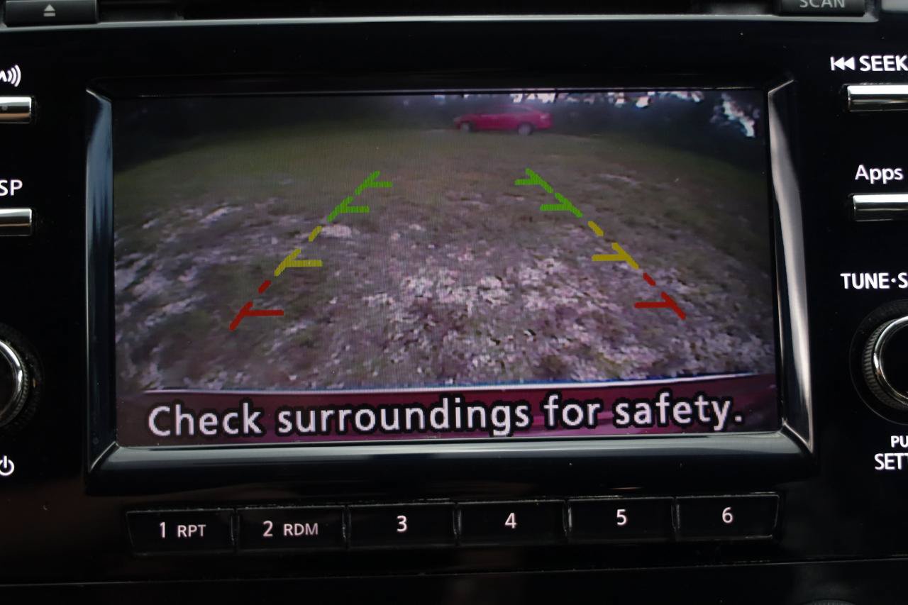 Used 2016 Nissan Murano S FWD image 32