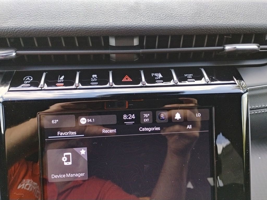 New 2025 Jeep Grand Cherokee Laredo X w/ Trailer Tow Package image 34