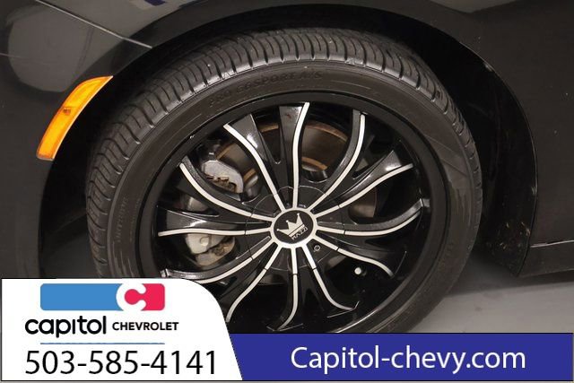 Used 2015 Chrysler 200 C image 8