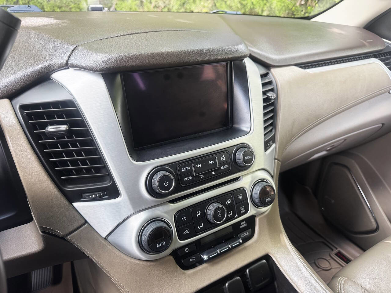 Used 2015 GMC Yukon SLE w/ Convenience Package RWD image 16