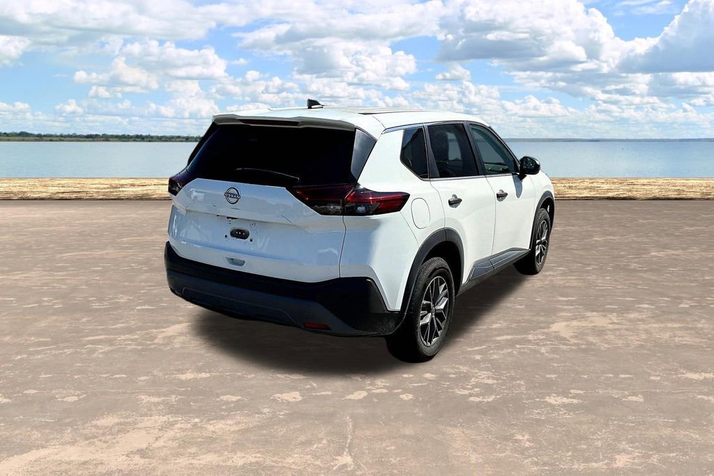 Used 2022 Nissan Rogue S FWD image 11