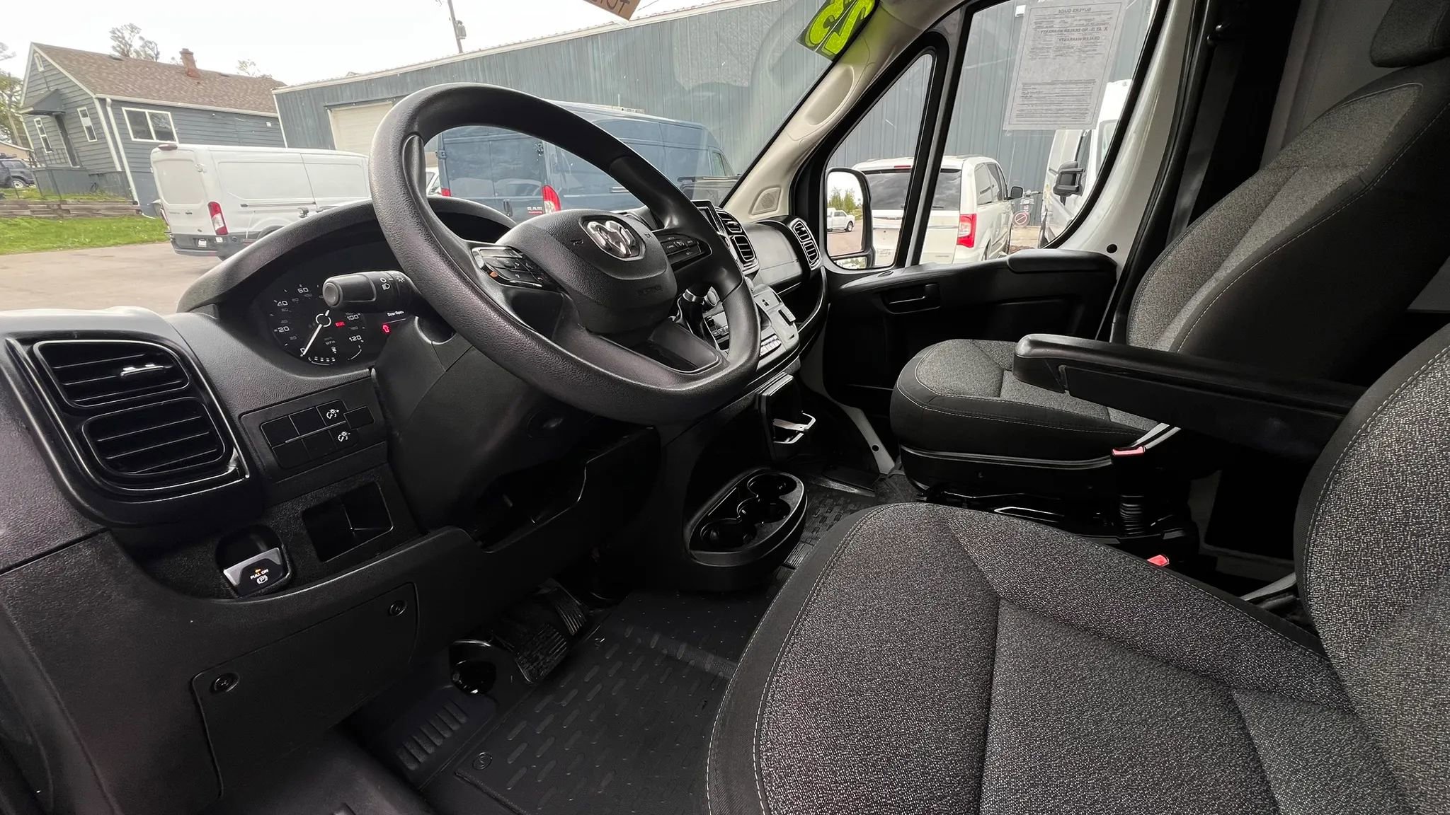 Used 2023 RAM ProMaster 2500 FWD image 33