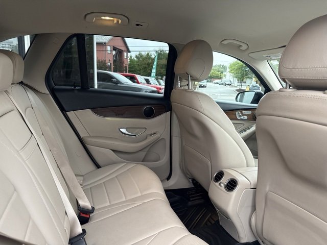 Used 2022 Mercedes-Benz GLC 300 4MATIC image 22