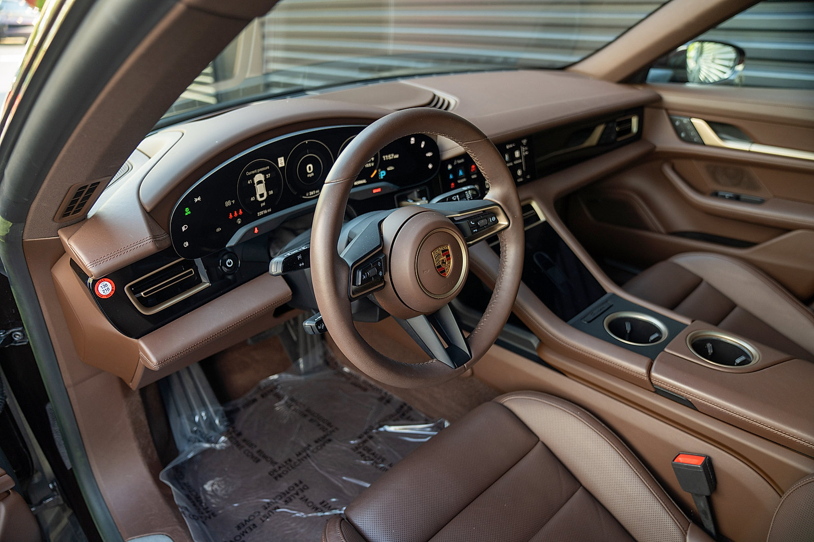 Certified 2023 Porsche Taycan 4S AWD/4WD image 4