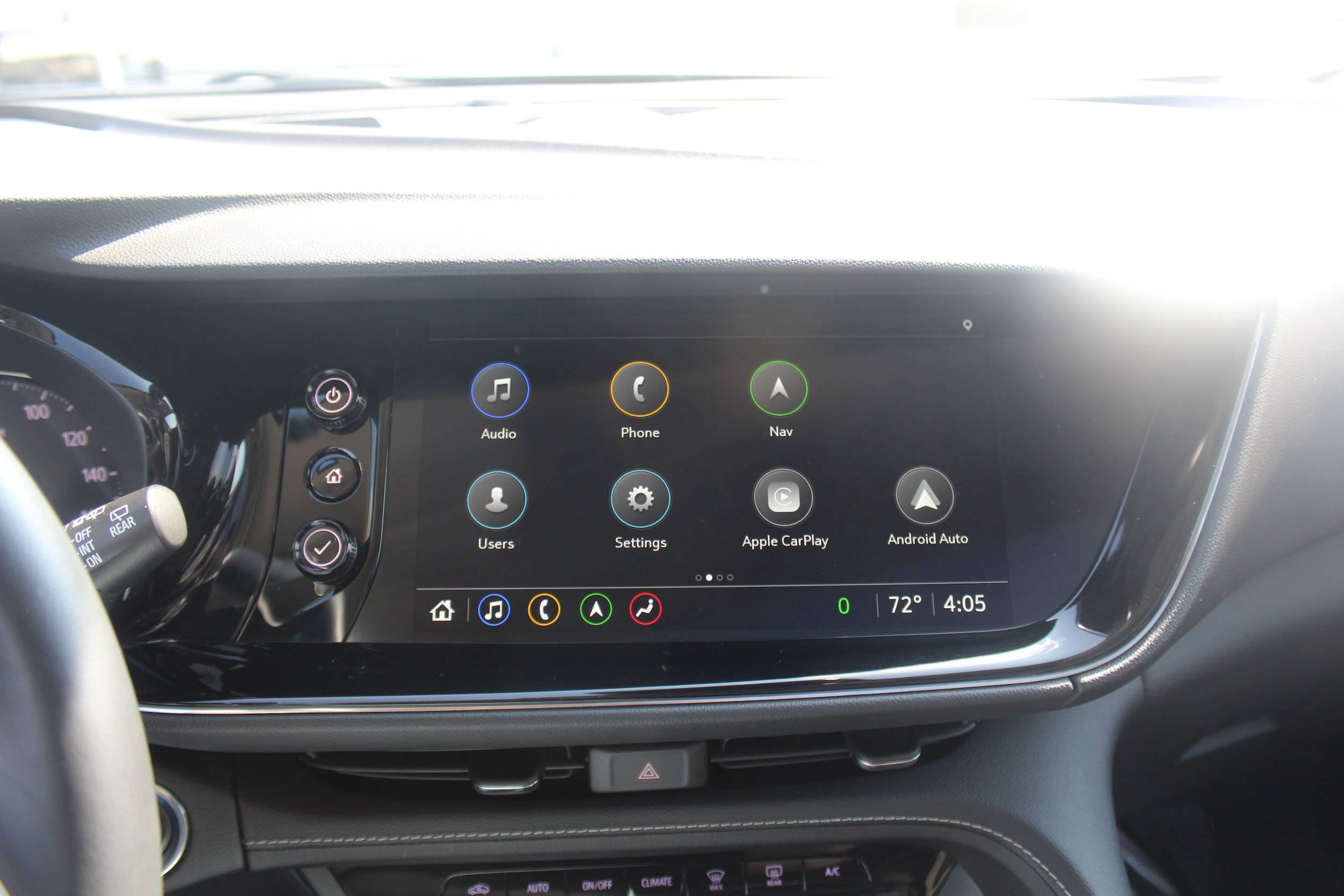 Used 2022 Buick Envision Avenir w/ Technology Package II FWD image 10