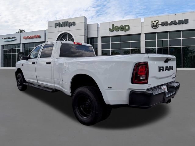 New 2026 RAM 3500 Tradesman AWD/4WD image 7
