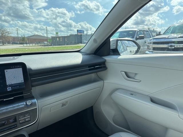 Used 2024 Hyundai Kona SEL w/ Convenience Package image 20