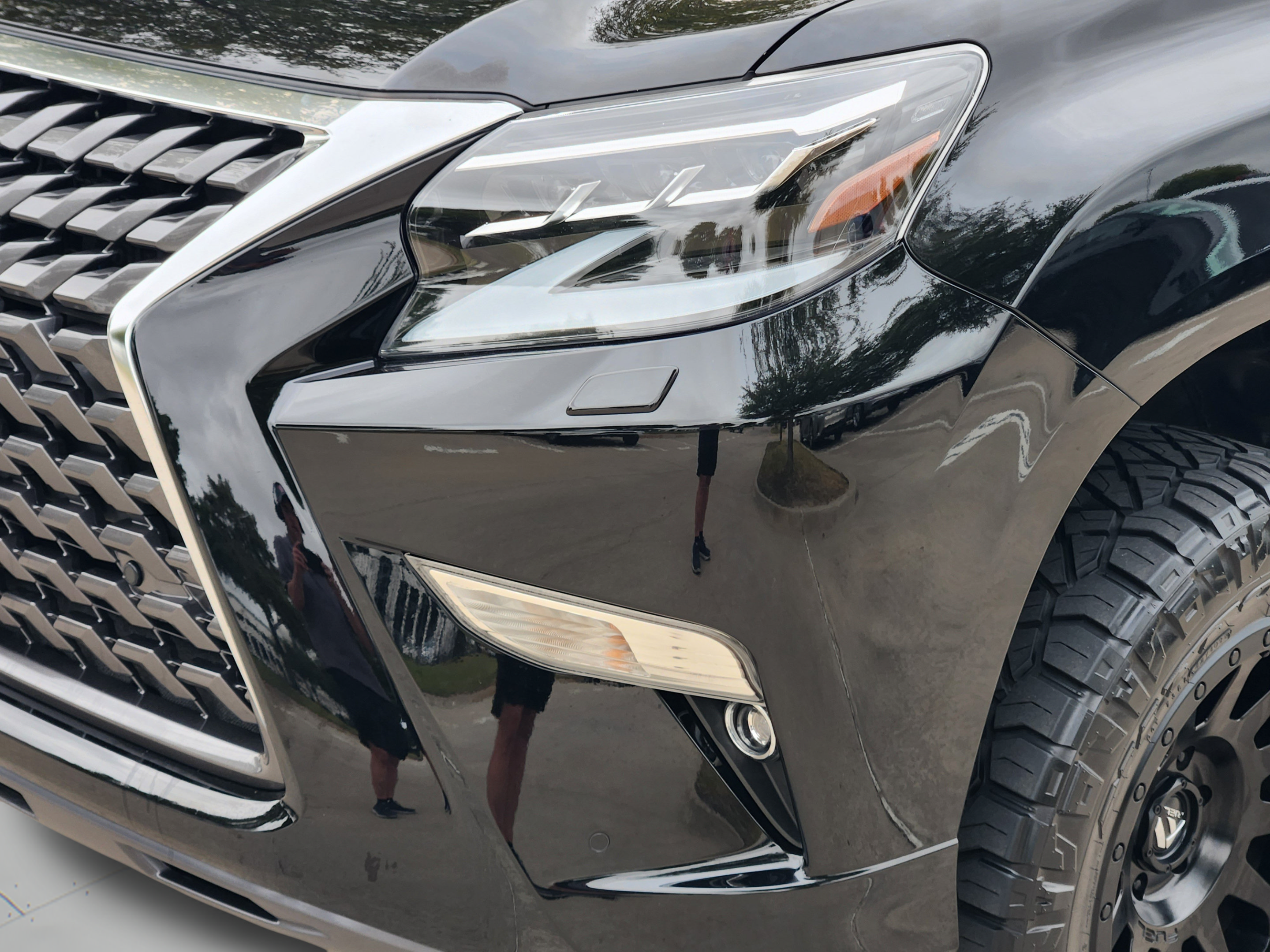 Certified 2023 Lexus GX 460 Premium w/ Premium Package AWD/4WD image 7