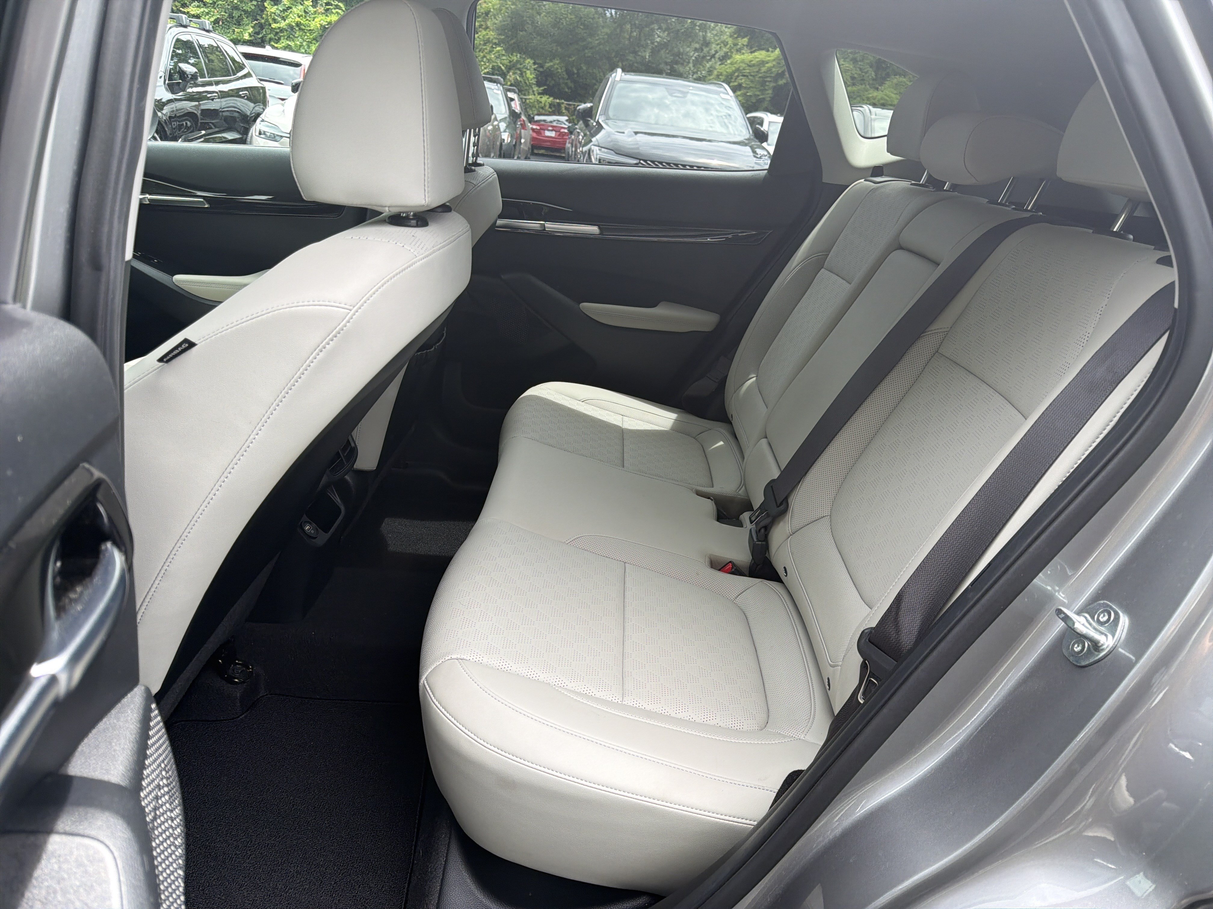 Used 2023 Kia Seltos EX AWD/4WD image 32