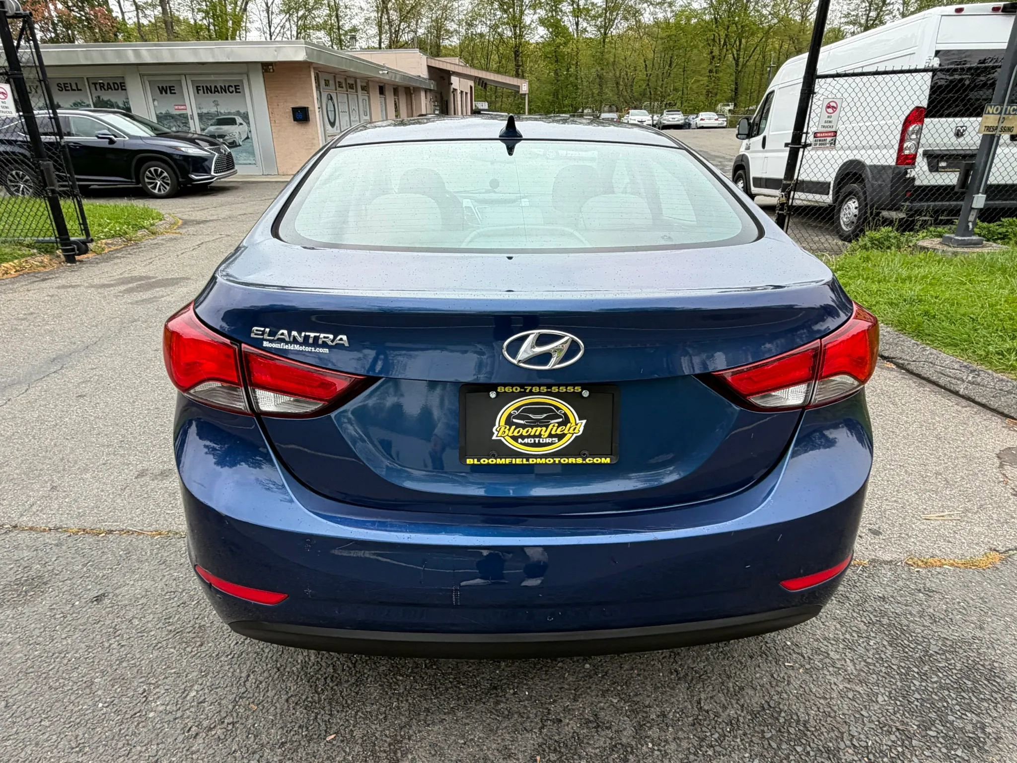 Used 2015 Hyundai Elantra SE FWD image 6