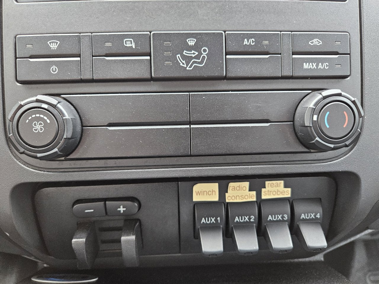 Used 2011 Ford F450 XL w/ PWR Equipment Group image 41