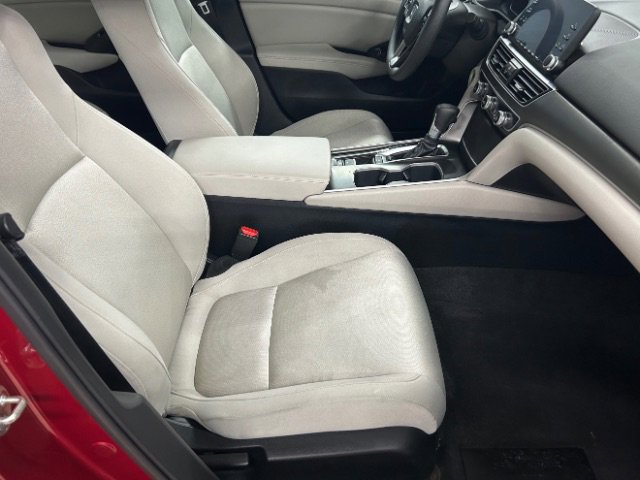 Used 2018 Honda Accord LX image 9