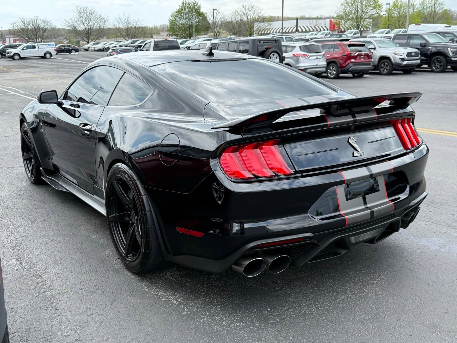 Used 2021 Ford Mustang Shelby GT500 w/ Technology Package RWD image 5