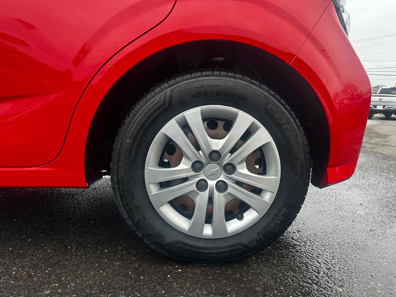 Used 2020 Chevrolet Sonic LT image 22