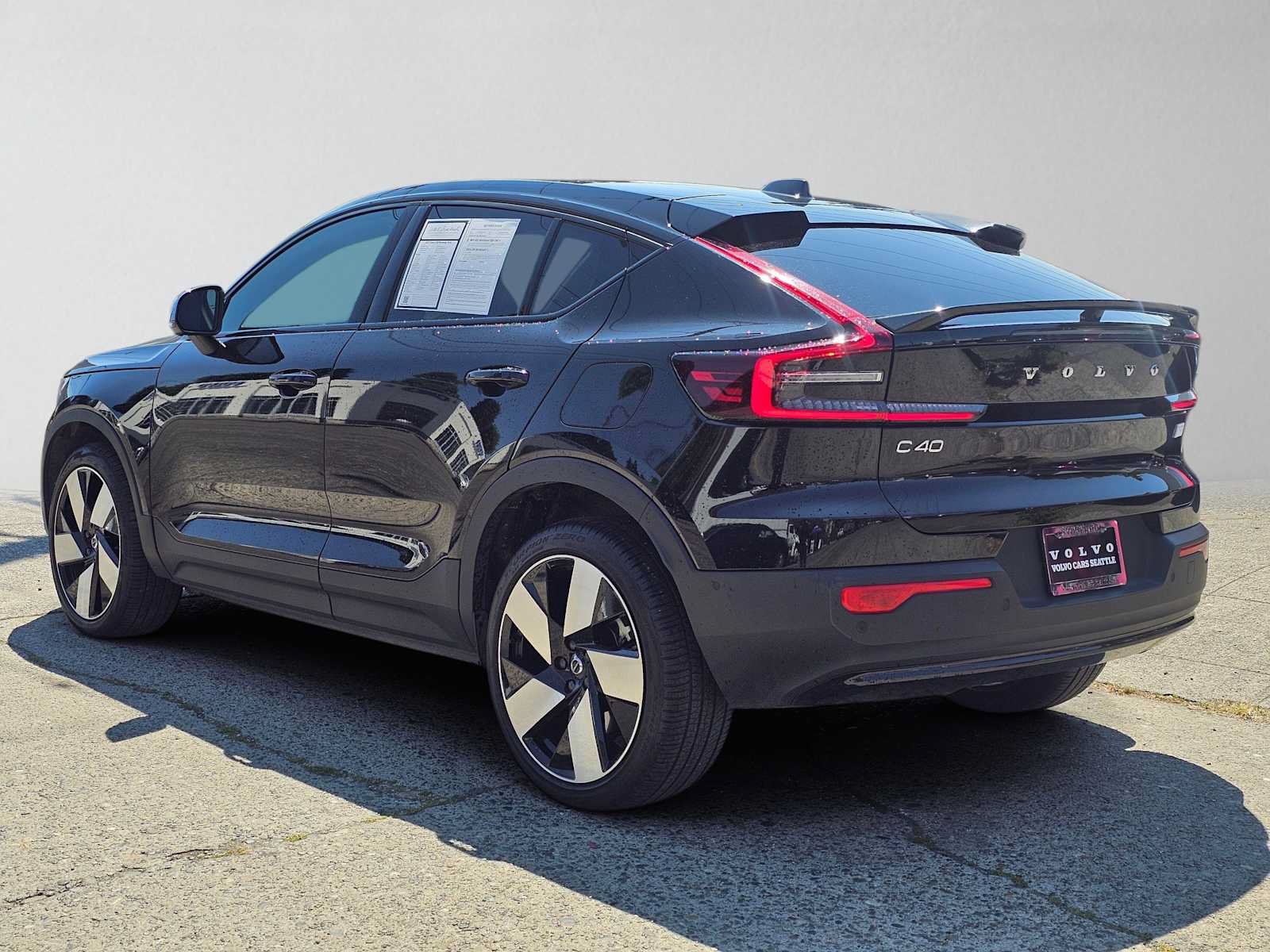 Certified 2023 Volvo C40 P8 Recharge Ultimate AWD/4WD image 5