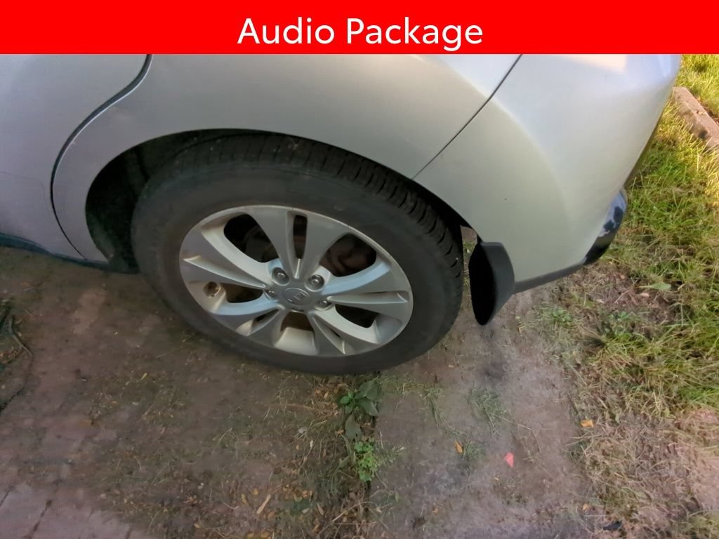 Used 2016 Kia Soul + w/ Primo Package FWD image 5