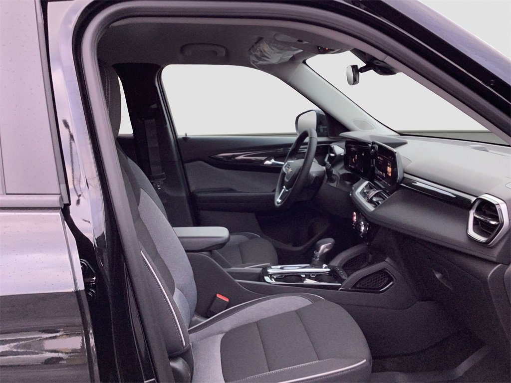 New 2026 Chevrolet TrailBlazer LT w/ LT Cold Weather Package image 18