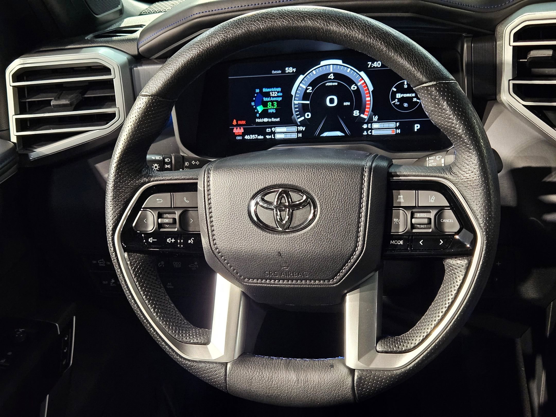 Used 2022 Toyota Tundra Platinum image 27