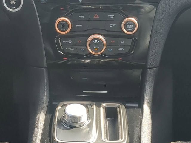 Used 2017 Chrysler 300 S w/ S Model Appearance Package RWD image 17