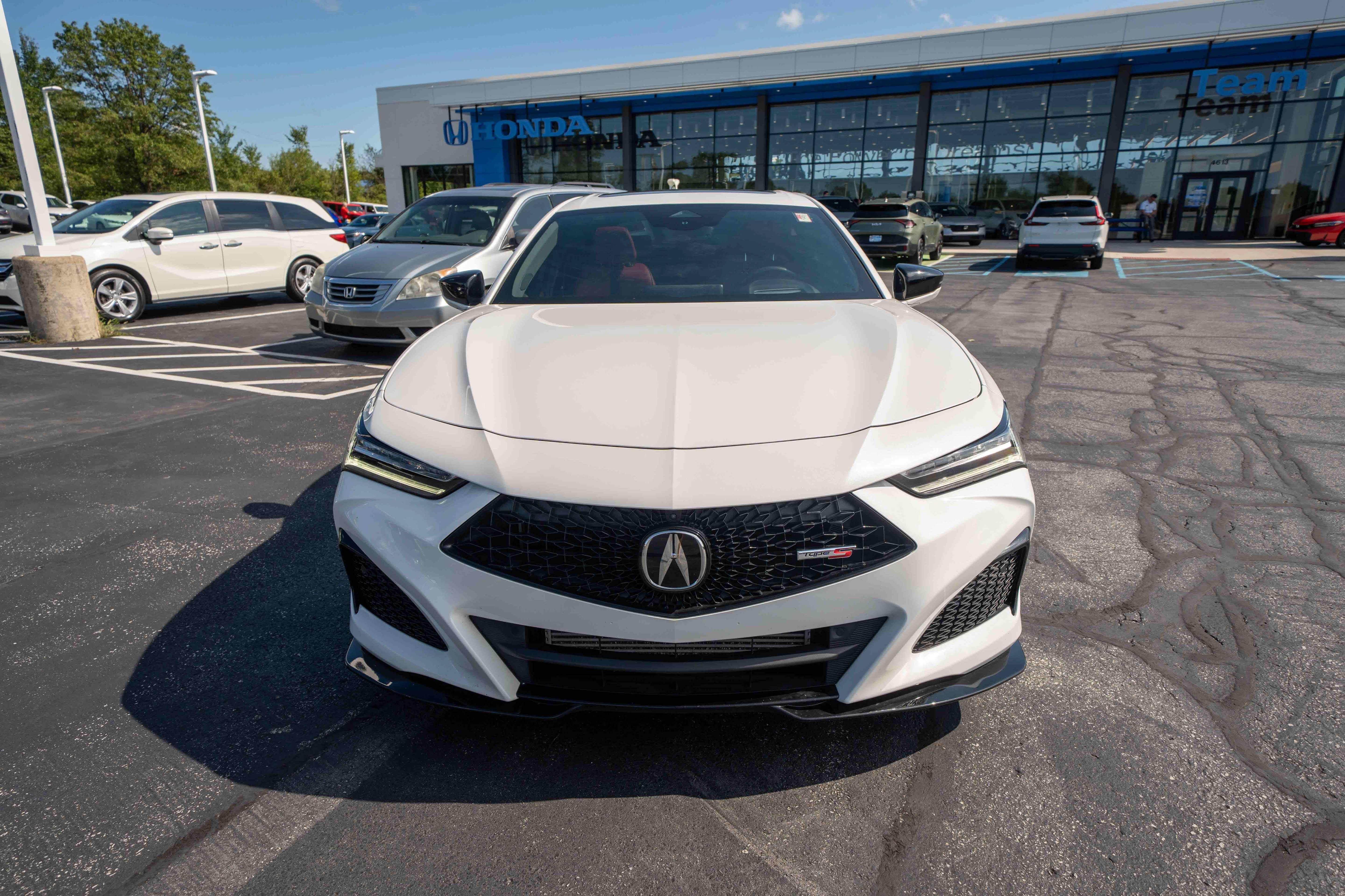 Used 2025 Acura TLX Type S AWD/4WD image 2