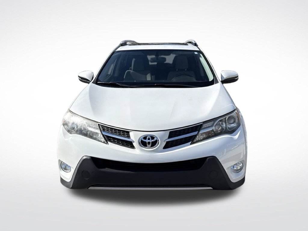 Used 2015 Toyota RAV4 XLE AWD/4WD image 2