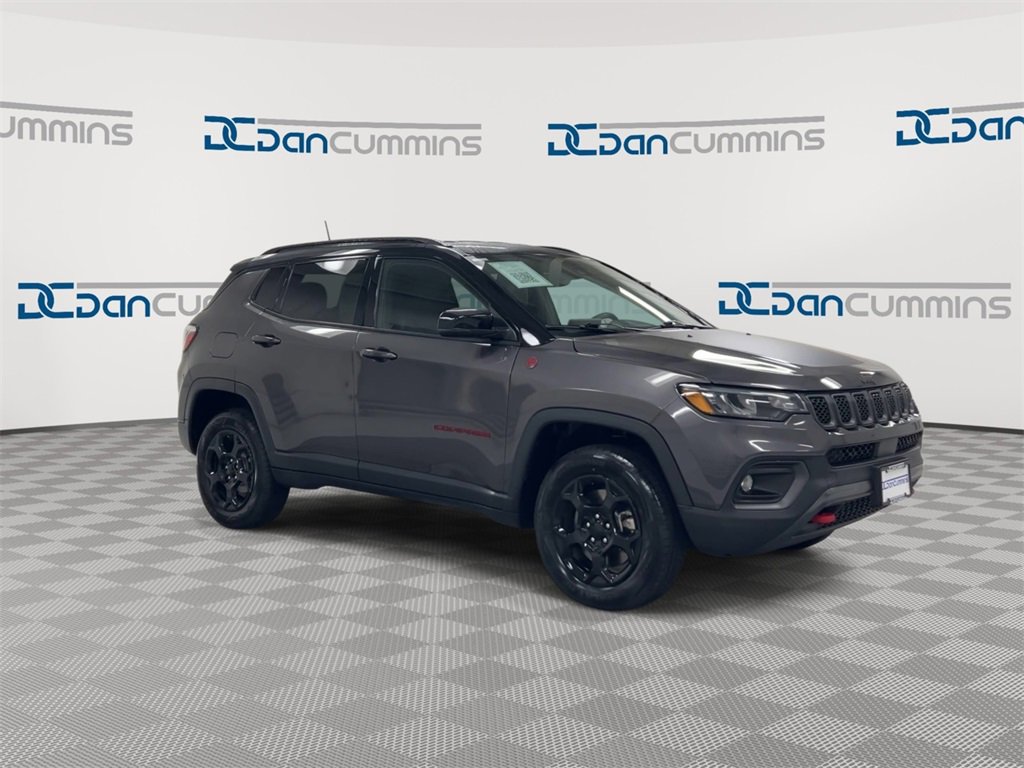 Used 2023 Jeep Compass Trailhawk image 2