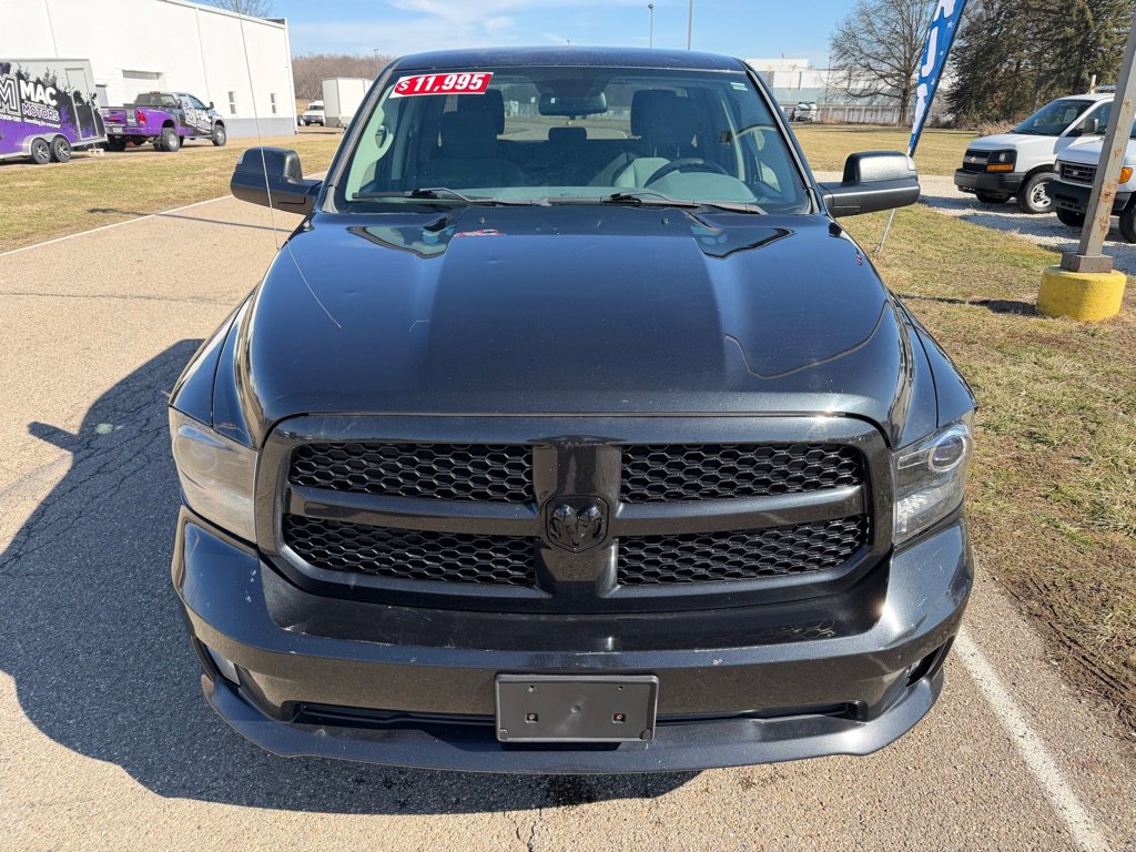 Used 2015 RAM 1500 Express w/ Black Ram 1500 Express Group AWD/4WD image 4