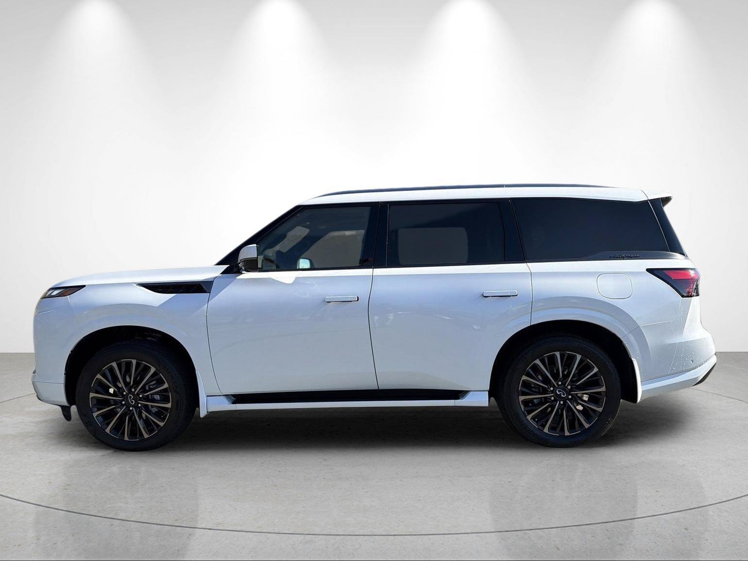New 2026 INFINITI QX80 Autograph w/ Premium Cargo Package AWD/4WD image 2