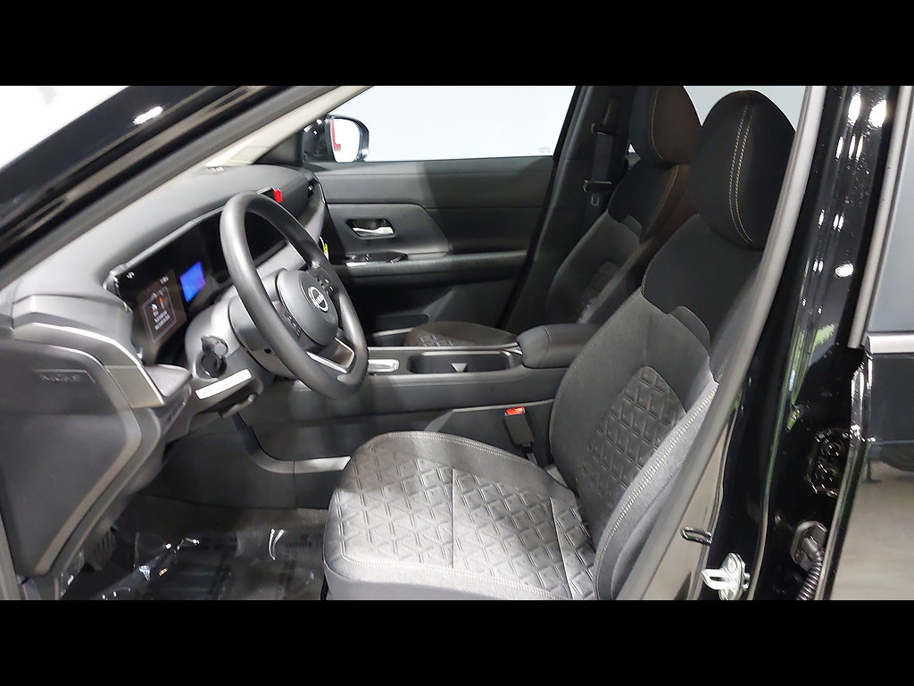 New 2026 Nissan Kicks SV w/ Cold Weather Package AWD/4WD image 20