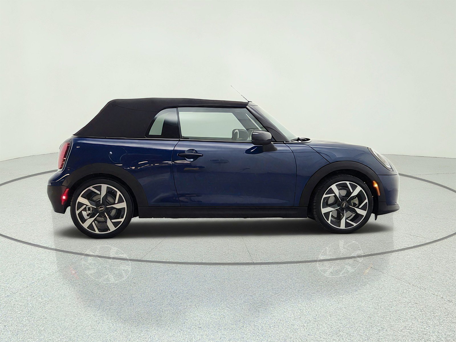 Used 2026 MINI Cooper S FWD image 4