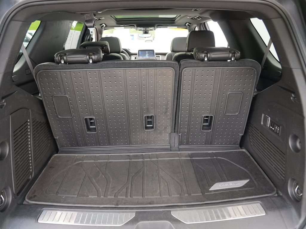 Used 2021 Chevrolet Tahoe High Country w/ Premium Package 2 AWD/4WD image 29