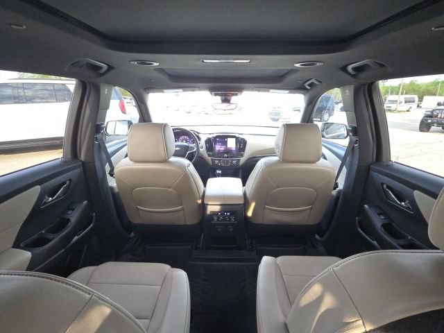 Used 2022 Chevrolet Traverse Premier FWD image 20