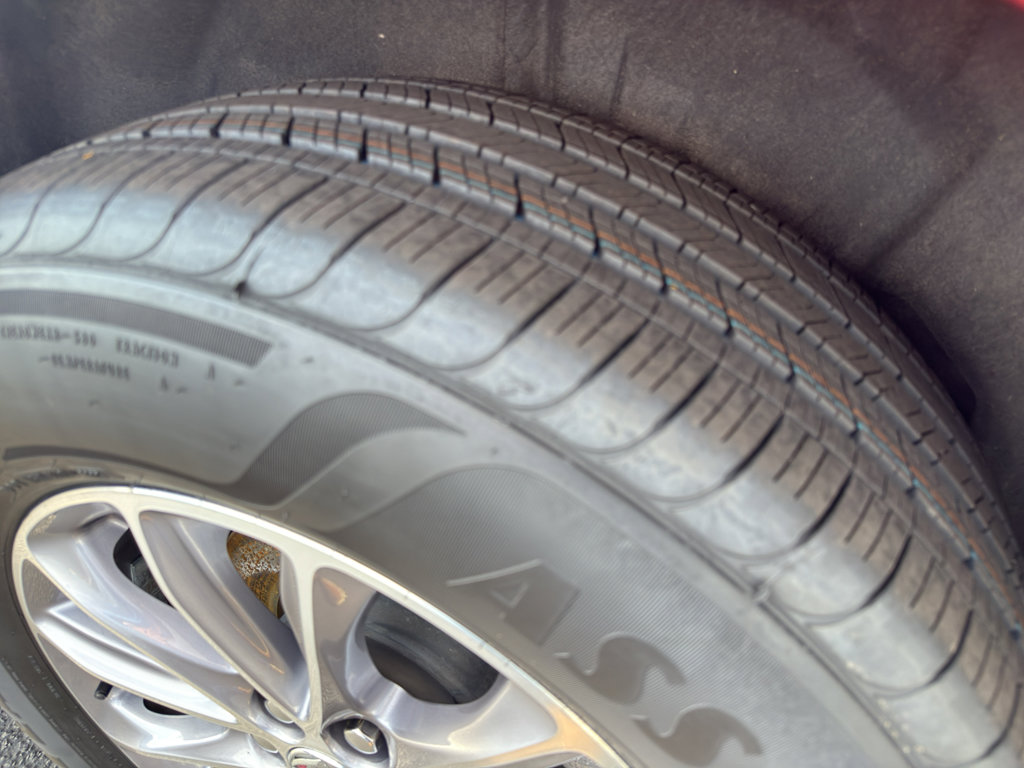 Used 2024 Buick Enclave Premium image 10