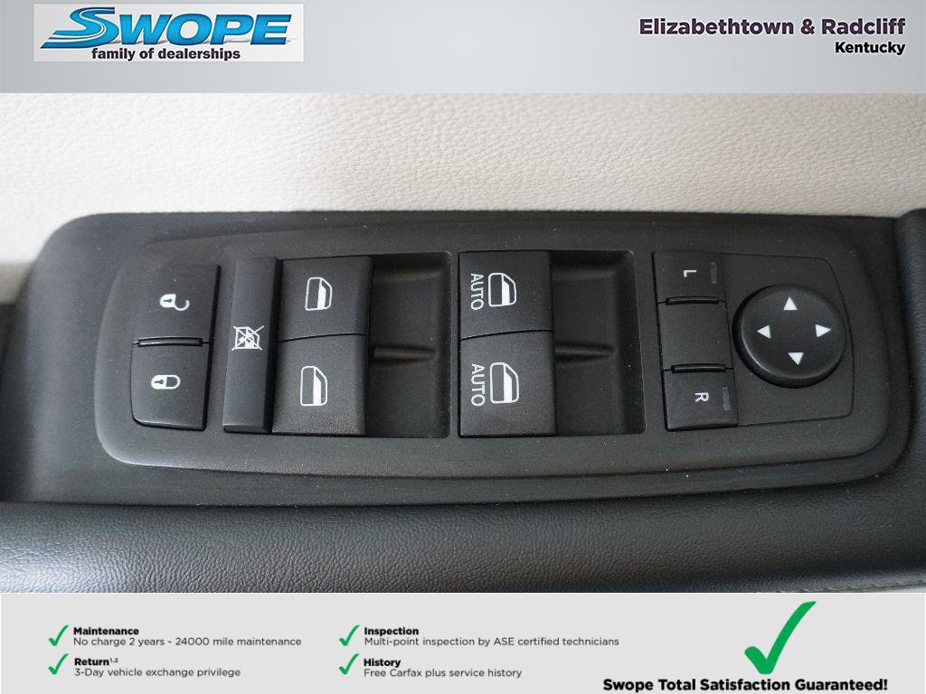 Certified 2024 Chrysler Pacifica Touring-L image 15