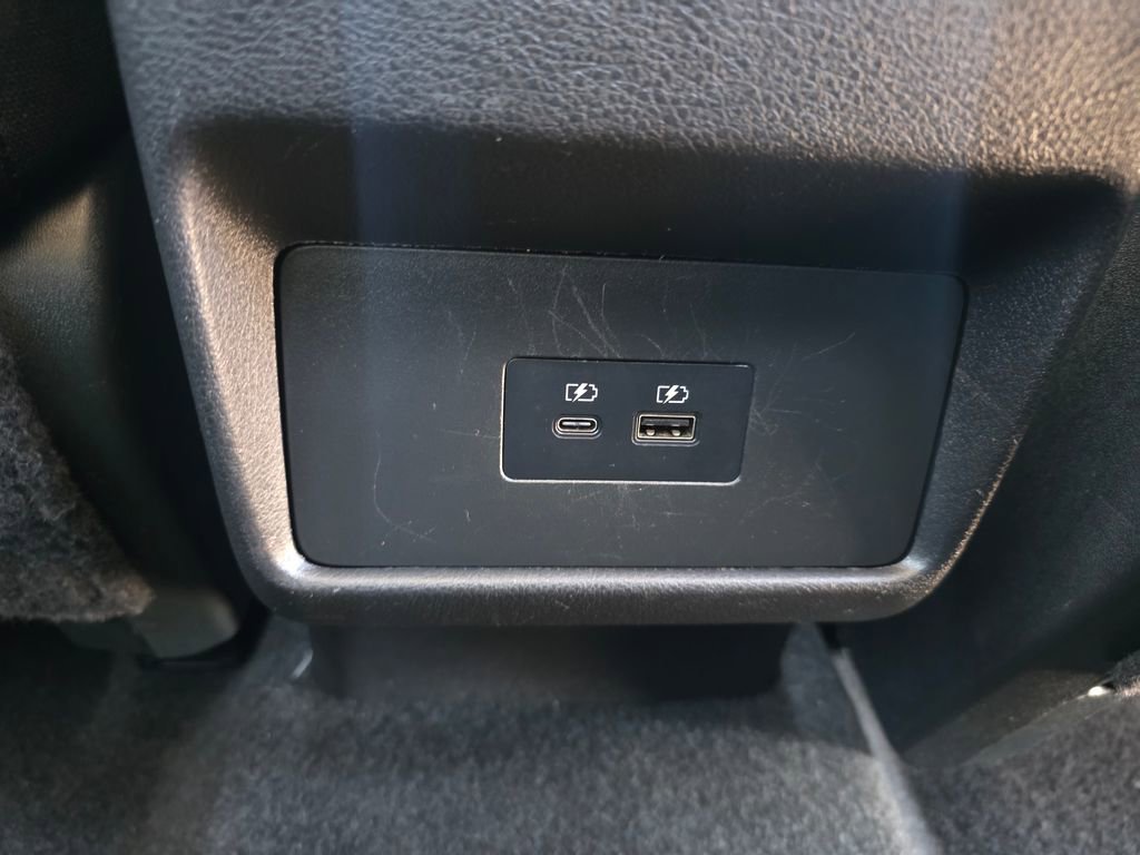 Used 2023 Nissan Rogue SV image 37