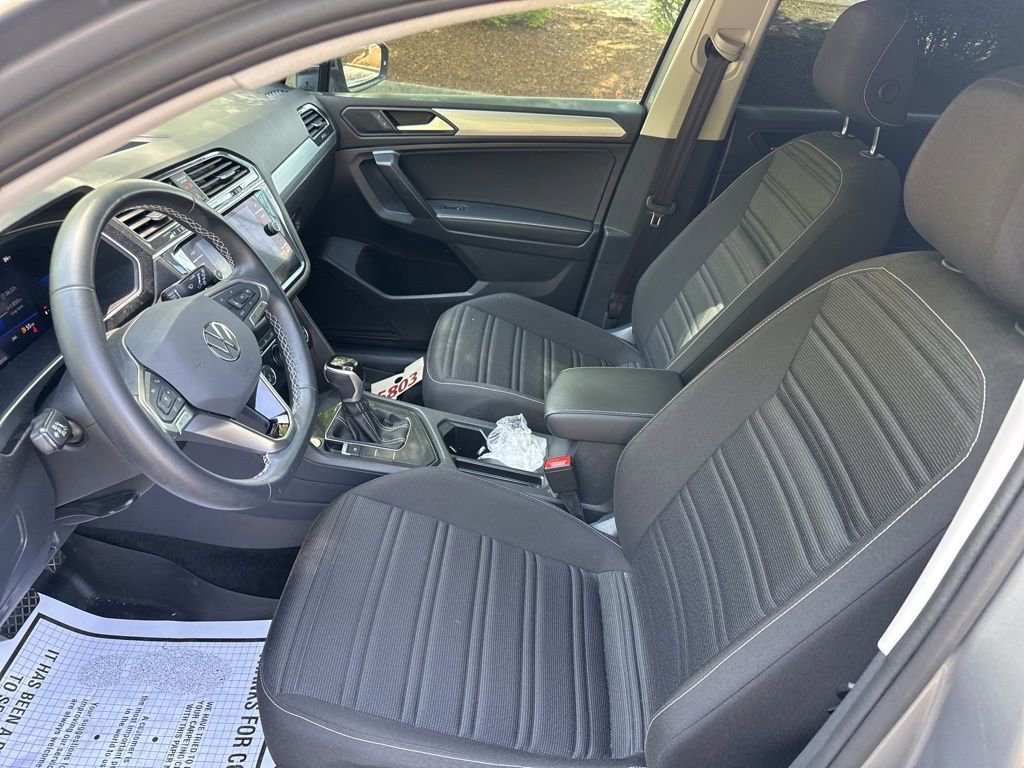 Used 2024 Volkswagen Tiguan S image 9