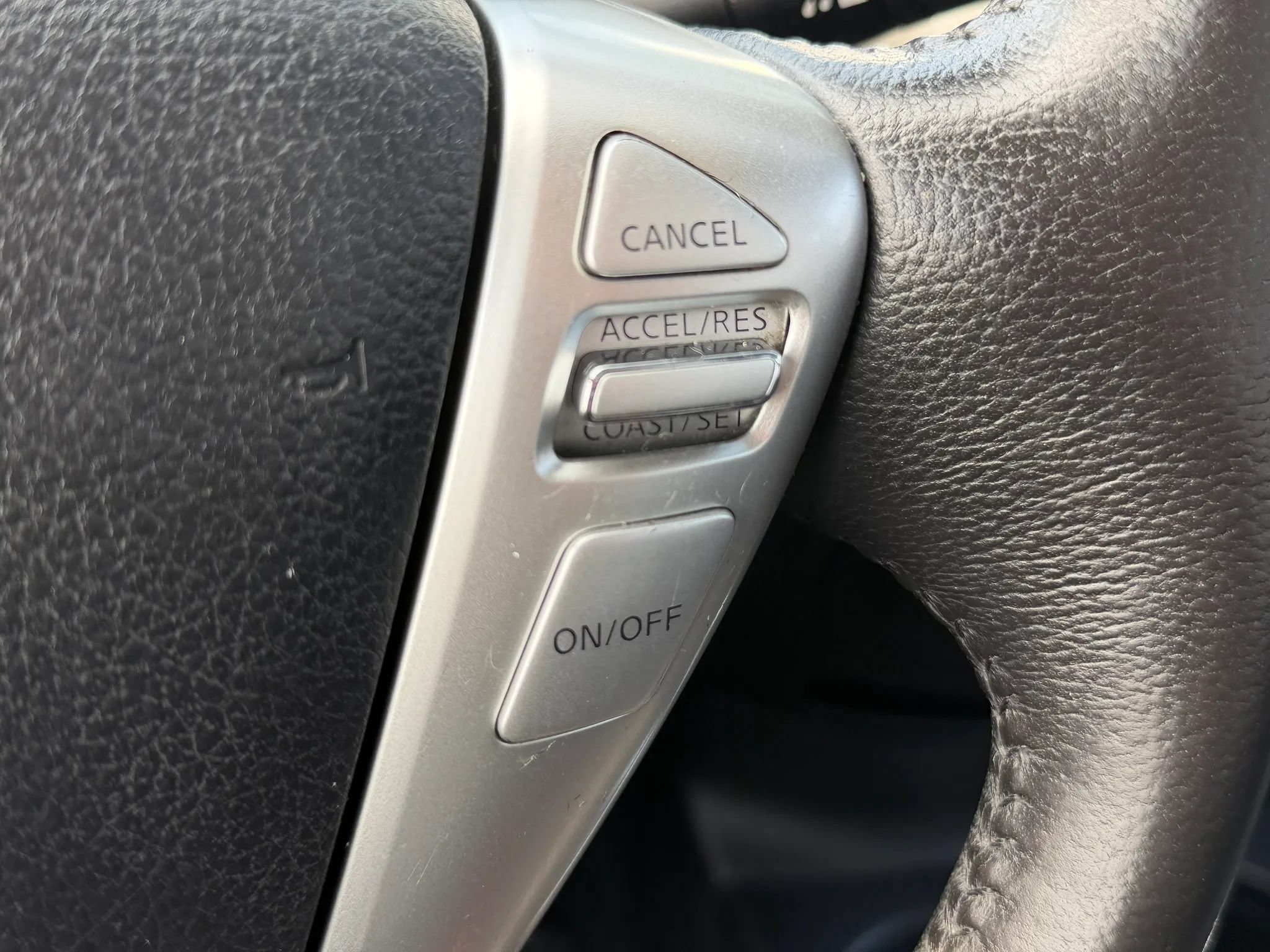 Used 2015 Nissan Versa Note FWD image 32