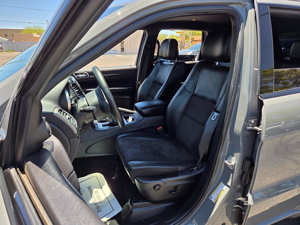 Used 2020 Jeep Grand Cherokee Altitude RWD image 37