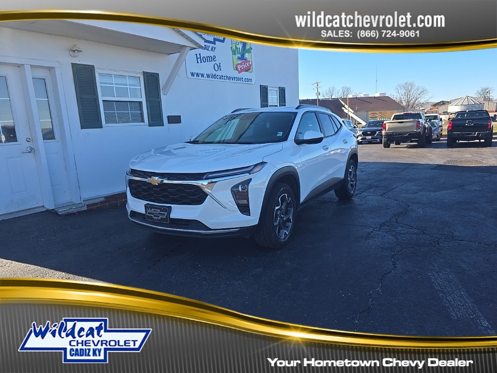 Used 2024 Chevrolet Trax LT image 1