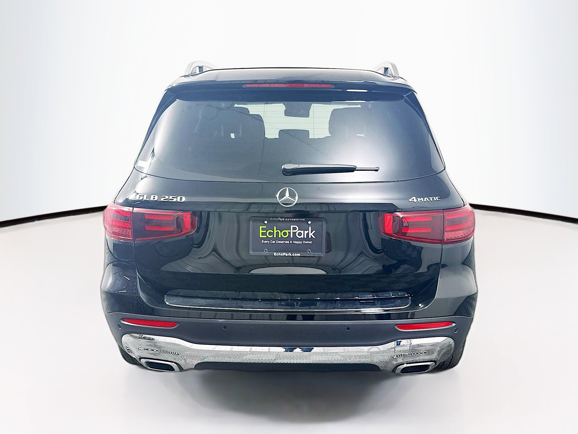 Used 2025 Mercedes-Benz GLB 250 4MATIC image 7
