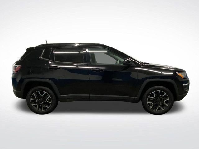Used 2019 Jeep Compass Sport image 2