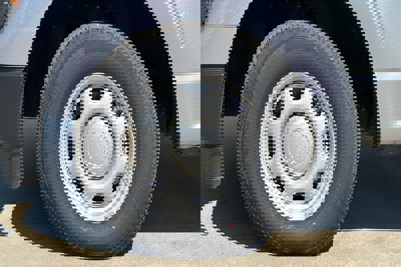 Used 2024 Ford F150 XL image 12