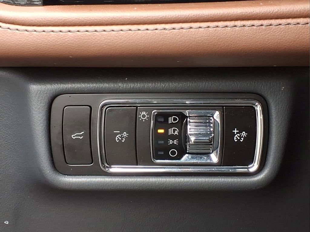 Used 2025 Lincoln Aviator Reserve w/ Illumination Package AWD/4WD image 19